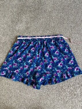 Floral Navy Women's Elastic Waist Shorts